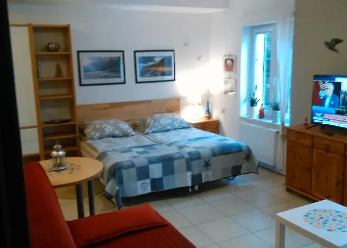 Pod Zaglami Apartamento Grzybowo (West Pomeranian)